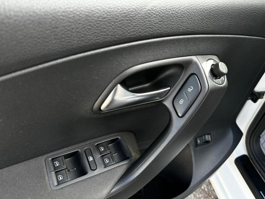 Volkswagen Polo V Рестайлинг Уфа  - изображение 18