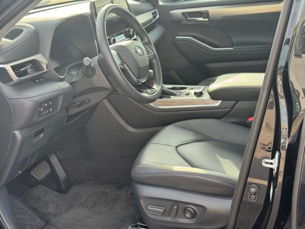 Toyota Highlander IV (XU70) с пробегом 2024 года, цена 4 890 000 рублей, 12732 км, внедорожник, Автокод Объявления