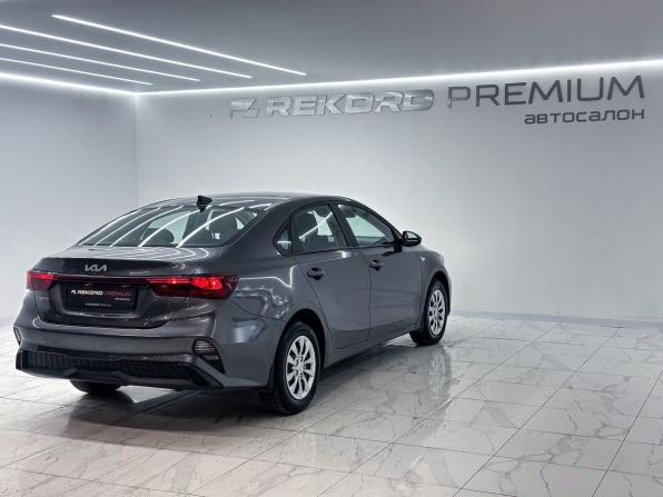 Kia Cerato IV Рестайлинг с пробегом 2022 года, цена 2 300 000 рублей, 71800 км, седан, Автокод Объявления