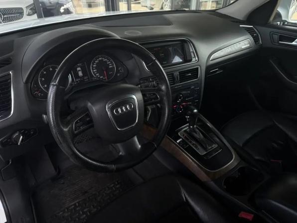 Audi Q5 I (8R) с пробегом 2010 года, цена 1 249 000 рублей, 248311 км, внедорожник, Автокод Объявления