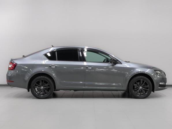 Skoda Octavia III (A7) Рестайлинг с пробегом 2018 года, цена 2 100 000 рублей, 91921 км, лифтбек, Автокод Объявления