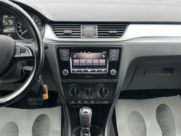Skoda Rapid I Рестайлинг с пробегом 2018 года, цена 1 100 000 рублей, 110000 км, лифтбек, Автокод Объявления