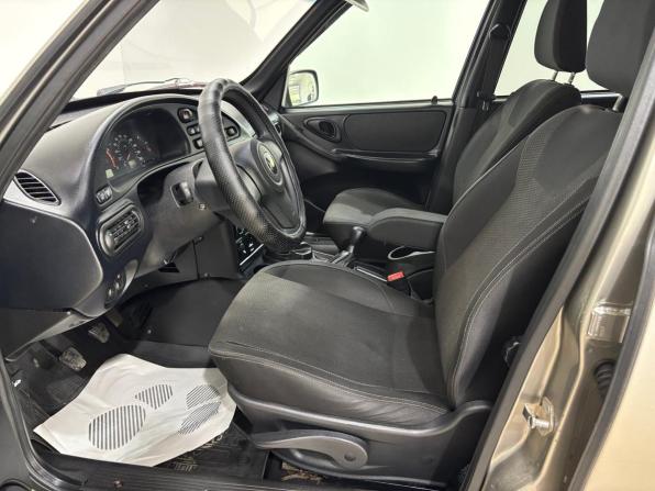 Chevrolet Niva I Рестайлинг с пробегом 2017 года, цена 630 000 рублей, 155015 км, внедорожник, Автокод Объявления