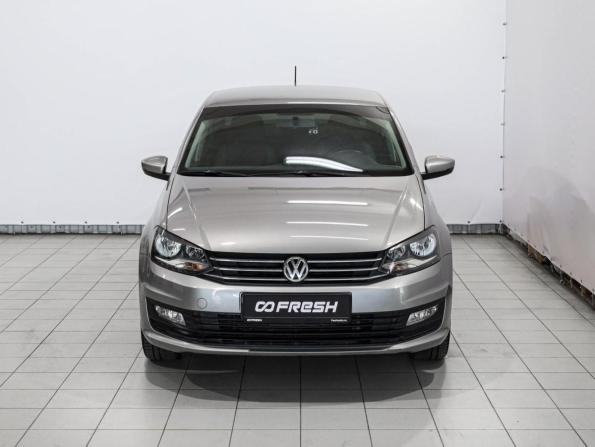 Volkswagen Polo V Рестайлинг с пробегом 2018 года, цена 1 299 000 рублей, 74219 км, седан, Автокод Объявления