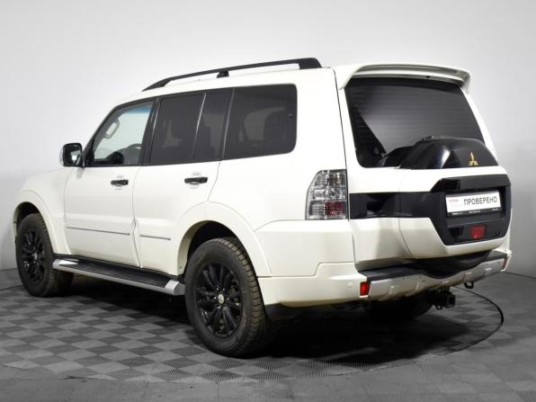 Mitsubishi Pajero IV Рестайлинг 2 с пробегом 2019 года, цена 3 297 690 рублей, 75435 км, внедорожник, Автокод Объявления