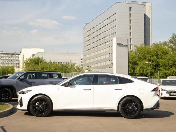 Changan UNI-V I с пробегом 2024 года, цена 2 498 000 рублей, 4872 км, лифтбек, Автокод Объявления