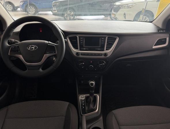 Hyundai Solaris II с пробегом 2019 года, цена 1 370 000 рублей, 115870 км, седан, Автокод Объявления