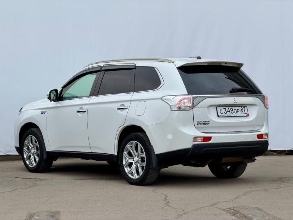 Mitsubishi Outlander III с пробегом 2013 года, цена 1 590 000 рублей, 174318 км, внедорожник, Автокод Объявления