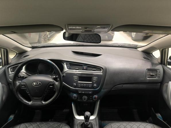 Kia Ceed II Рестайлинг с пробегом 2018 года, цена 1 250 000 рублей, 95460 км, универсал, Автокод Объявления