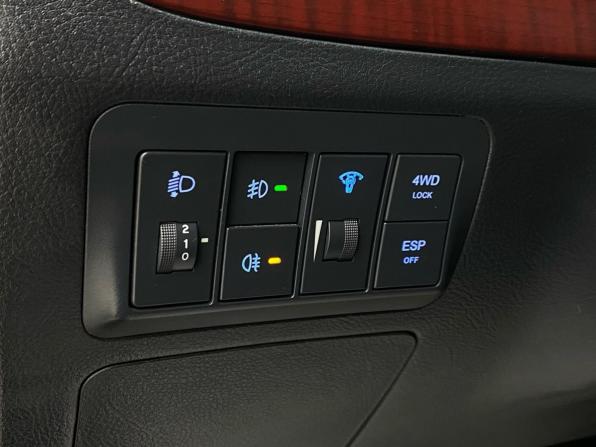 Hyundai Santa Fe II с пробегом 2009 года, цена 1 060 000 рублей, 268673 км, внедорожник, Автокод Объявления