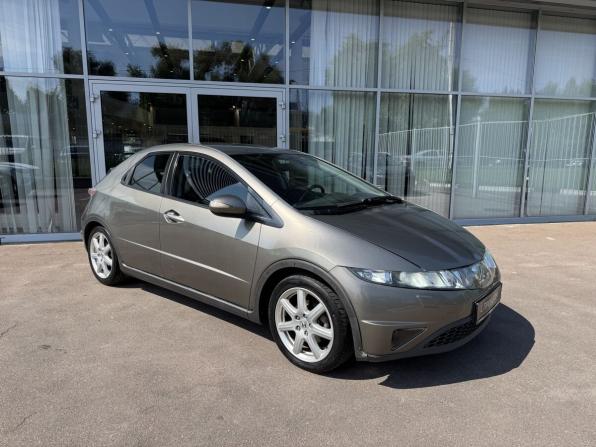 Honda Civic VIII Рестайлинг с пробегом 2008 года, цена 670 000 рублей, 165500 км, хэтчбек, Автокод Объявления