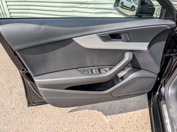 Audi A4 V (B9) с пробегом 2019 года, цена 2 749 000 рублей, 75481 км, седан, Автокод Объявления