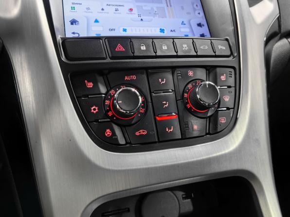 Opel Astra J Рестайлинг с пробегом 2012 года, цена 830 000 рублей, 278059 км, хэтчбек, Автокод Объявления