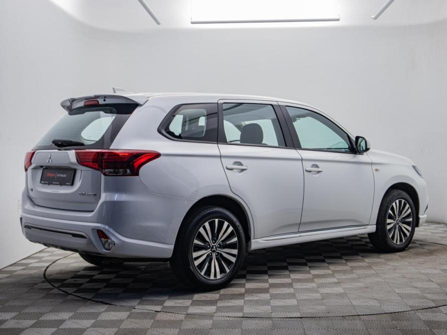 Mitsubishi Outlander III Рестайлинг 3 Москва  - изображение 5
