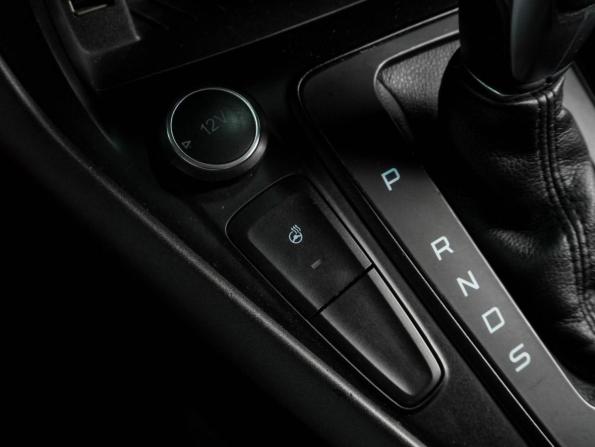Ford Focus III Рестайлинг с пробегом 2017 года, цена 1 289 000 рублей, 75130 км, седан, Автокод Объявления