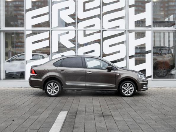 Volkswagen Polo V Рестайлинг с пробегом 2017 года, цена 1 410 000 рублей, 72280 км, седан, Автокод Объявления