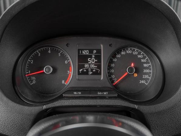 Volkswagen Polo V Рестайлинг с пробегом 2019 года, цена 1 399 000 рублей, 89136 км, седан, Автокод Объявления