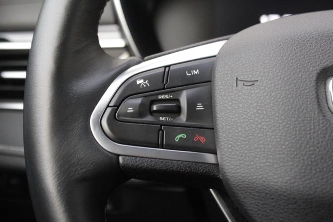 Geely Atlas Pro с пробегом 2024 года, цена 2 300 000 рублей, 34506 км, внедорожник, Автокод Объявления
