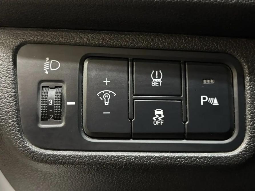 Hyundai Solaris II Рестайлинг Саратов  - изображение 11
