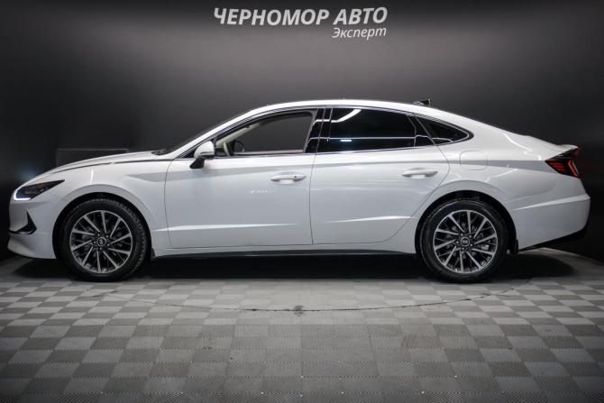 Hyundai Sonata VIII (DN8) с пробегом 2022 года, цена 2 755 000 рублей, 127000 км, седан, Автокод Объявления