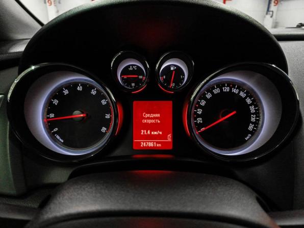 Opel Astra J Рестайлинг с пробегом 2013 года, цена 620 000 рублей, 247861 км, хэтчбек, Автокод Объявления