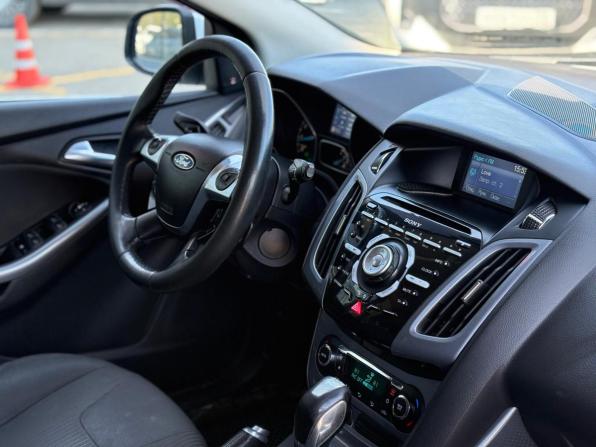 Ford Focus III с пробегом 2012 года, цена 742 000 рублей, 279108 км, универсал, Автокод Объявления