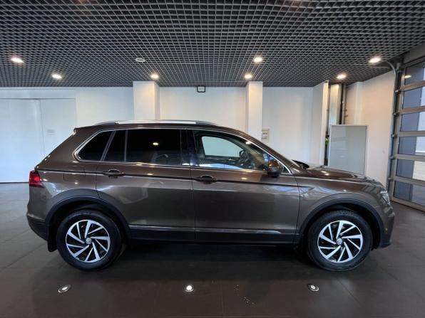 Volkswagen Tiguan II с пробегом 2018 года, цена 2 330 000 рублей, 151150 км, внедорожник, Автокод Объявления
