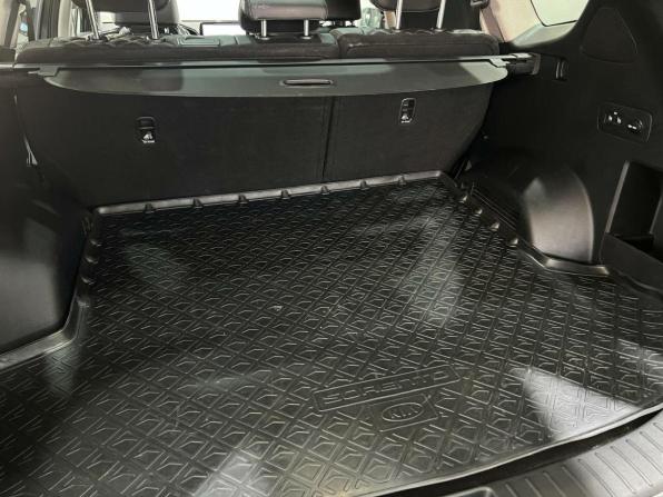 Hyundai Santa Fe IV Рестайлинг с пробегом 2022 года, цена 3 798 000 рублей, 84045 км, внедорожник, Автокод Объявления