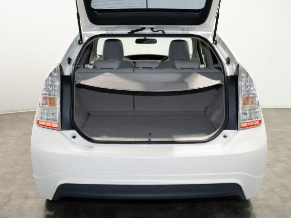 Toyota Prius III (XW30) с пробегом 2009 года, цена 1 180 000 рублей, 126500 км, лифтбек, Автокод Объявления
