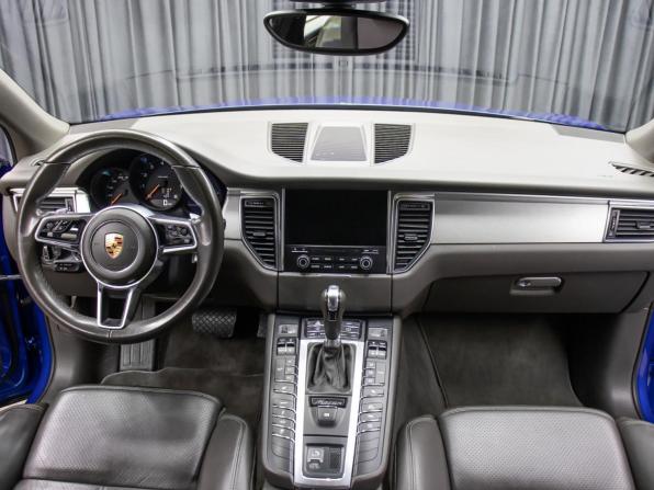 Porsche Macan I с пробегом 2017 года, цена 3 398 000 рублей, 105152 км, внедорожник, Автокод Объявления