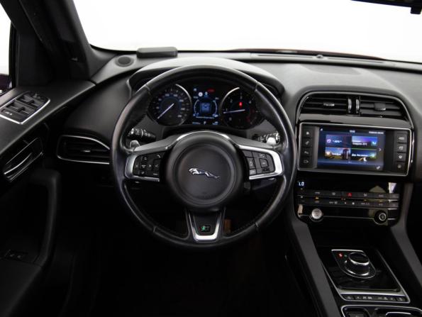 Jaguar F-Pace I с пробегом 2017 года, цена 1 999 000 рублей, 191289 км, внедорожник, Автокод Объявления