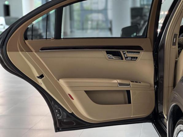 Mercedes-Benz S-Класс V (W221) Рестайлинг с пробегом 2012 года, цена 2 200 000 рублей, 227316 км, седан, Автокод Объявления