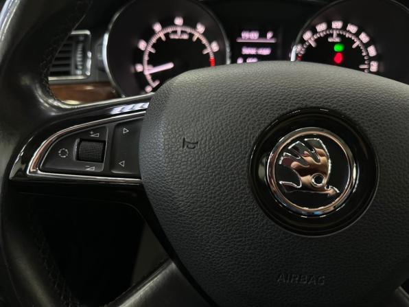 Skoda Superb II Рестайлинг с пробегом 2013 года, цена 1 340 000 рублей, 176470 км, лифтбек, Автокод Объявления