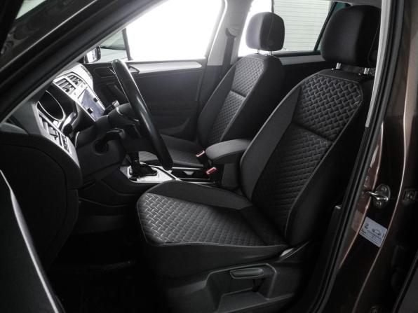 Volkswagen Tiguan II с пробегом 2018 года, цена 2 168 000 рублей, 157739 км, внедорожник, Автокод Объявления