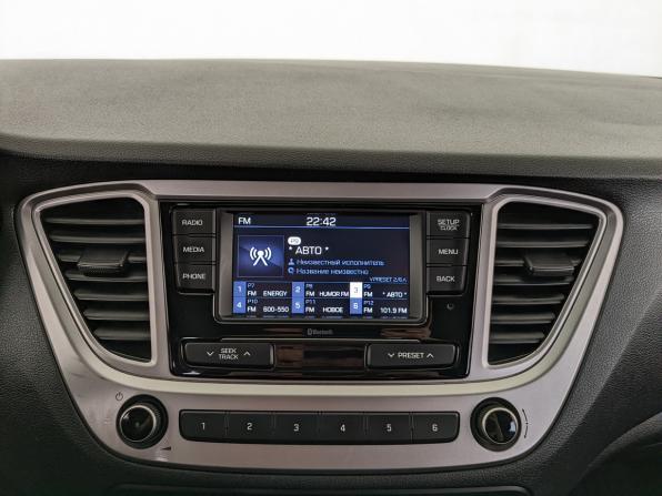 Hyundai Solaris II Рестайлинг с пробегом 2022 года, цена 1 565 000 рублей, 46970 км, седан, Автокод Объявления