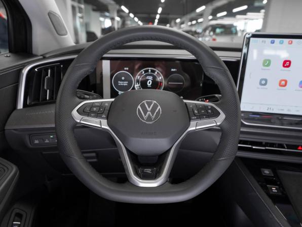 Volkswagen Talagon I с пробегом 2025 года, цена 5 900 000 рублей, 98 км, внедорожник, Автокод Объявления