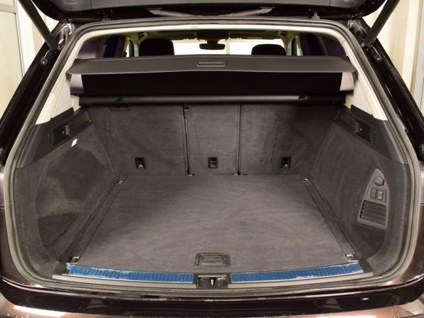 Volkswagen Touareg III с пробегом 2018 года, цена 4 799 995 рублей, 99726 км, внедорожник, Автокод Объявления