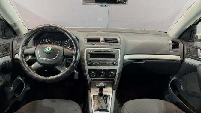 Skoda Octavia II (A5) Рестайлинг с пробегом 2012 года, цена 951 000 рублей, 186255 км, лифтбек, Автокод Объявления