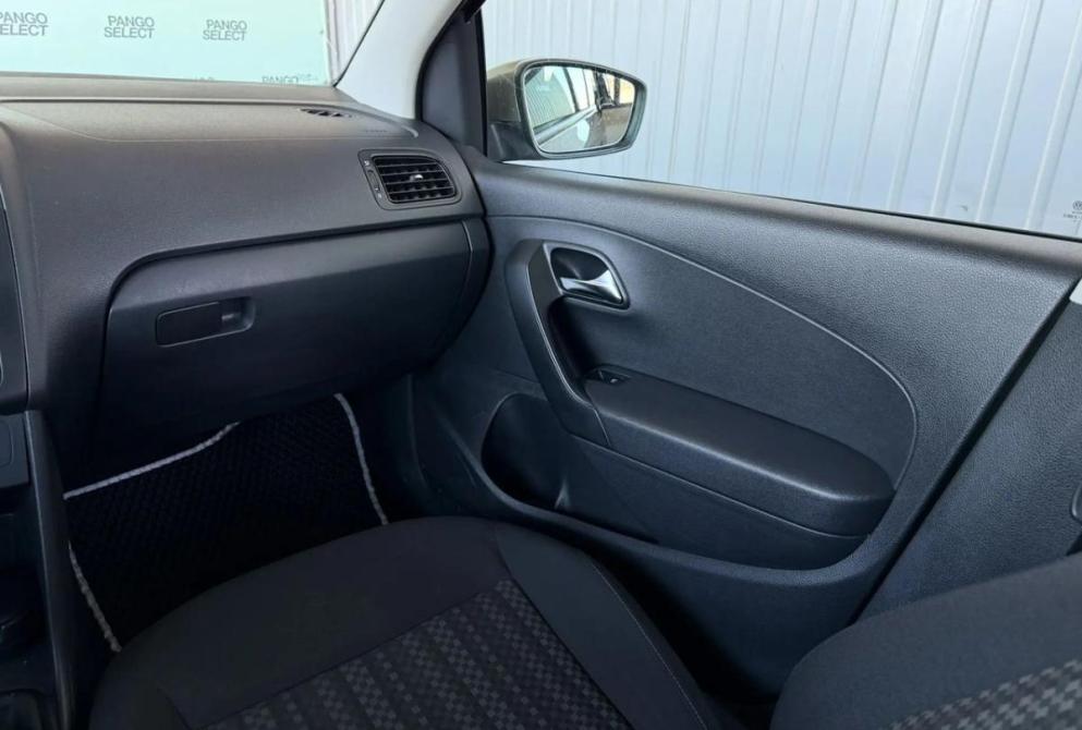 Volkswagen Polo V Рестайлинг Киров  - изображение 16