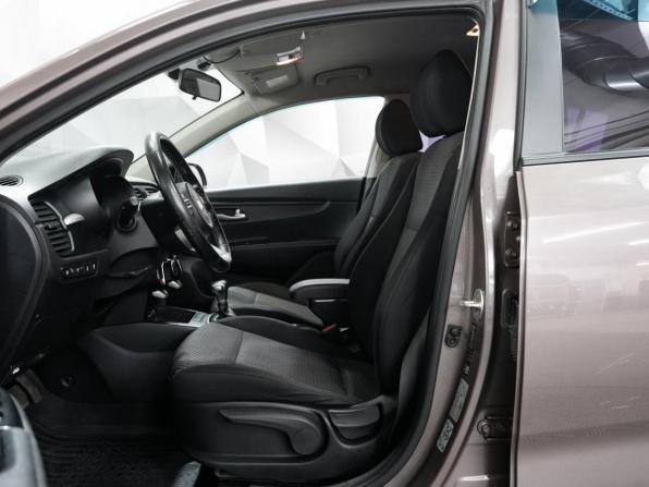 Kia Rio IV с пробегом 2018 года, цена 1 220 000 рублей, 222251 км, хэтчбек, Автокод Объявления