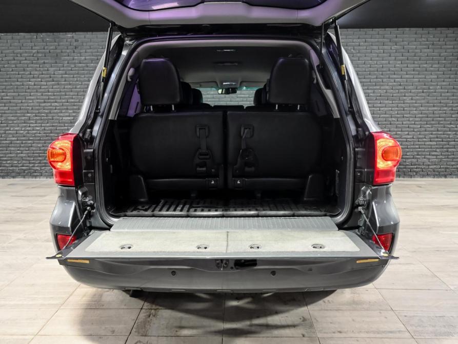 Toyota Land Cruiser 200 Series Рестайлинг 1 Екатеринбург  - изображение 6