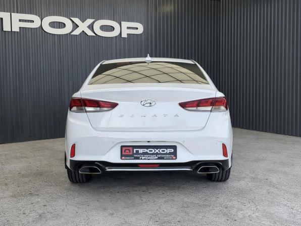 Hyundai Sonata VII (LF) Рестайлинг с пробегом 2018 года, цена 1 757 000 рублей, 144479 км, седан, Автокод Объявления