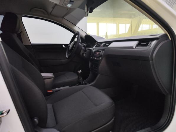 Skoda Rapid I Рестайлинг с пробегом 2019 года, цена 1 299 000 рублей, 108920 км, лифтбек, Автокод Объявления