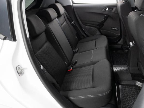 Peugeot 208 I Рестайлинг с пробегом 2019 года, цена 999 000 рублей, 64050 км, хэтчбек, Автокод Объявления