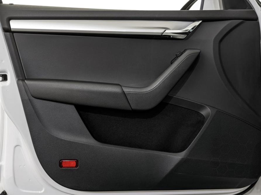 Skoda Octavia III (A7) Рестайлинг Москва  - изображение 19