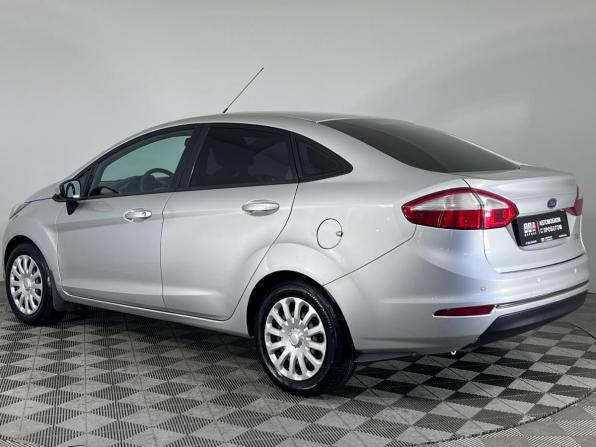 Ford Fiesta Mk6 Рестайлинг с пробегом 2015 года, цена 821 000 рублей, 94946 км, седан, Автокод Объявления