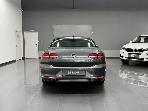 Volkswagen Passat B8 с пробегом 2015 года, цена 1 440 000 рублей, 234429 км, седан, Автокод Объявления