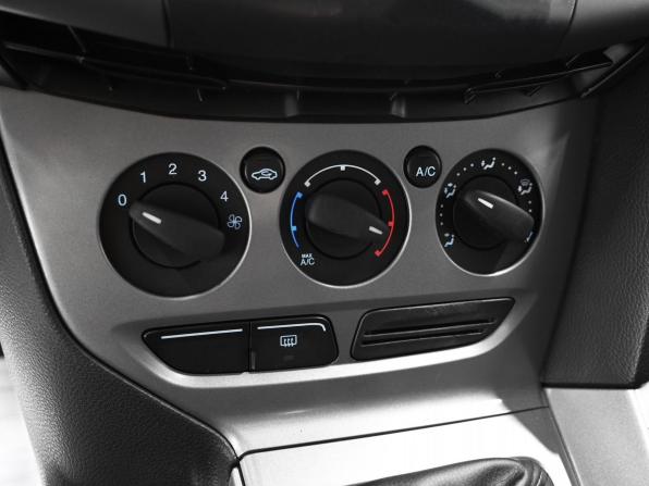 Ford Focus III с пробегом 2013 года, цена 895 000 рублей, 172729 км, универсал, Автокод Объявления