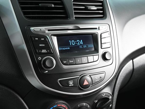 Hyundai Solaris I Рестайлинг с пробегом 2015 года, цена 1 099 000 рублей, 159067 км, седан, Автокод Объявления