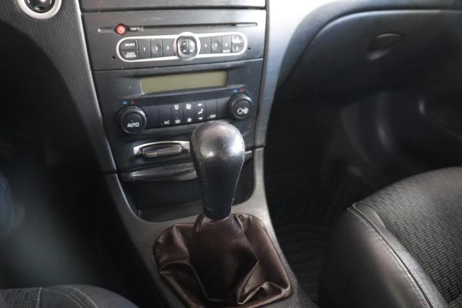 Renault Laguna II Рестайлинг с пробегом 2006 года, цена 335 000 рублей, 287000 км, лифтбек, Автокод Объявления